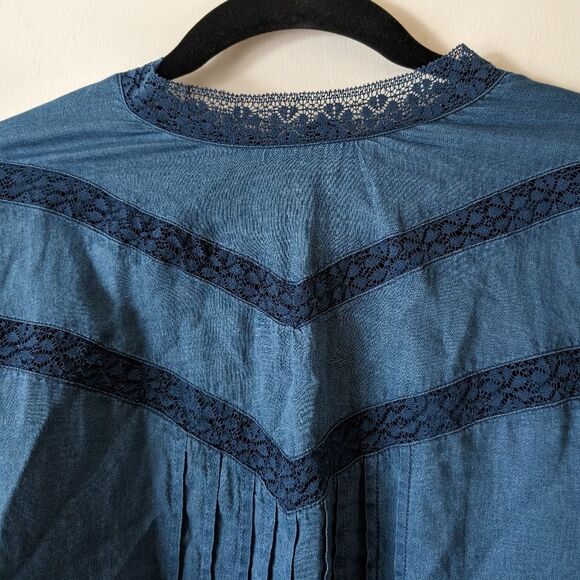 J. Crew Denim Lace Trim Mock Neck Blouse Size Small - Picture 8 of 8